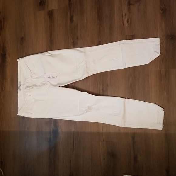 NWT Just Black White Distressed Jeans. Size 31. - Picture 7 of 8